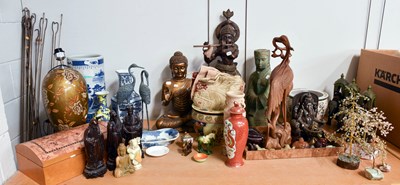 Lot 315 - Various Decorative modern Items, mostly...