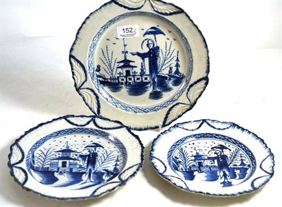 Lot 152 - Three blue and white pearlware plates