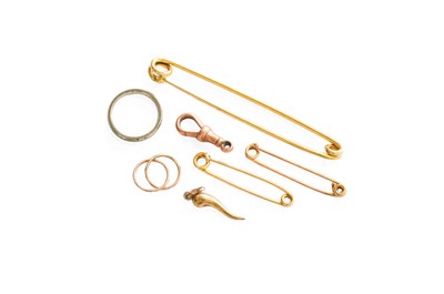 Lot 373 - A Small Quantity of Jewellery, including three...