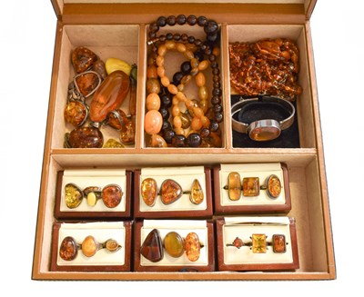 Lot 325 - A Quantity of Amber and Amber Type Jewellery,...