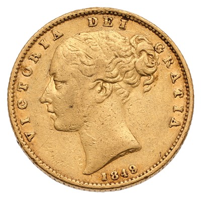 Lot 23 - Victoria, Sovereign 1849, second large head,...