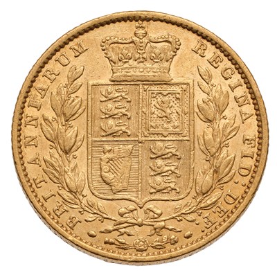 Lot Victoria, Sovereign 1854, WW raised on...