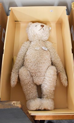 Lot 1153 - Large Steiff Replica 1908 Jointed Teddy Bear...
