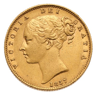 Lot 32 - Victoria, Sovereign 1857, (Marsh 40, S.3852D),...