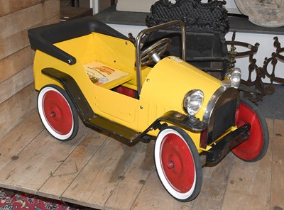 Lot 1320 - A Metal Bodied Pedal Car, 90cm long