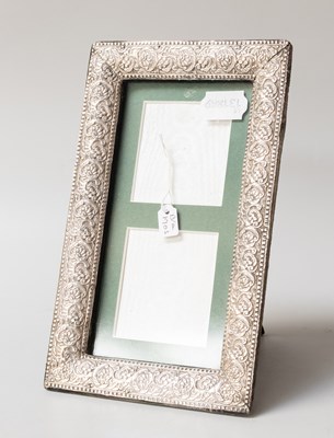 Lot 51 - A George V Silver-Mounted Photograph-Frame,...