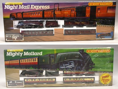 Lot 3269 - Hornby Railways OO Gauge Two Sets