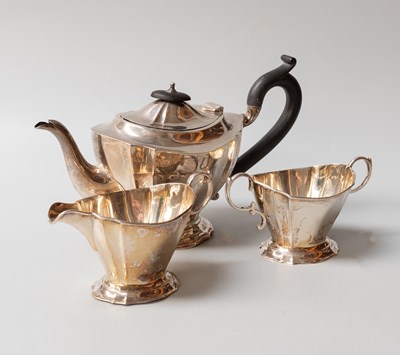 Lot 46 - A Three-Piece George V Silver Three-Piece...
