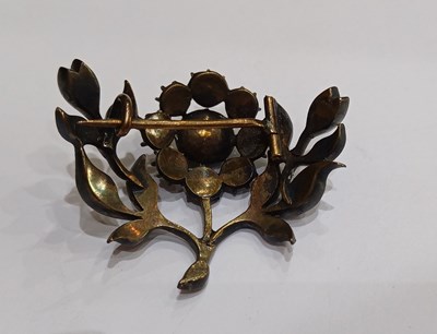 Lot 2084 - A Diamond Brooch