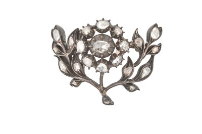 Lot 2085 - A Diamond Brooch
