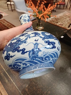 Lot 14 - A Chinese Porcelain Bottle Vase, Jiaqing reign...