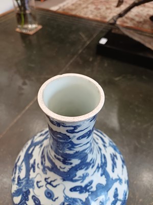 Lot 14 - A Chinese Porcelain Bottle Vase, Jiaqing reign...