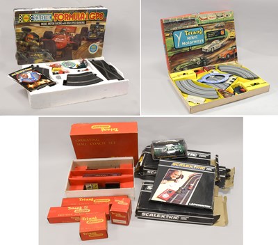 Lot 3342 - Triang Minic Motorway M1522 Racing Set