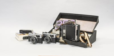Lot 228 - Olympus Trip 35 Cameras