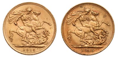 Lot 176 - 2x George V, Sovereigns 1915, (both Marsh 217,...