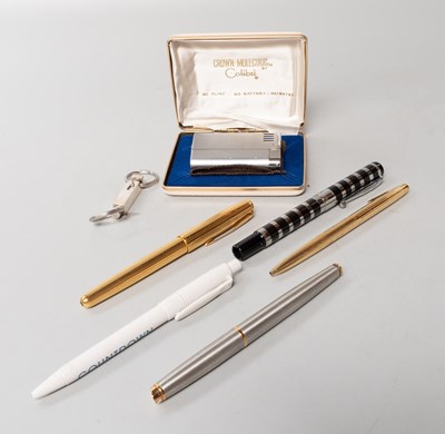Lot 19 - A Montblanc Meisterstuck Fountain Pen, (a/f)...