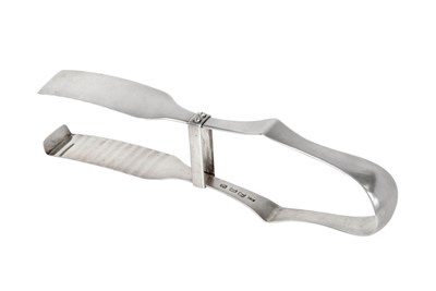 Lot A Pair of George III Irish Silver Asparagus-Tongs