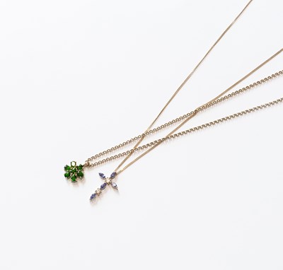 Lot 213 - A 9 Carat Gold Chrome Diopside Cluster Pendant...