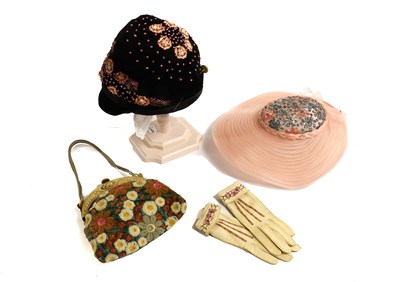 Lot Early 20th Century Costume Accessories...