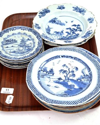 Lot 11 - Thirteen various Chinese plates and saucers