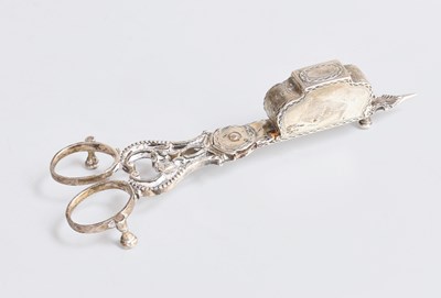Lot 176 - A Pair of George III Silver Candle-Snuffers,...