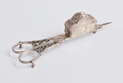 Lot 178 - A Pair of George III Silver Candle-Snuffers,...