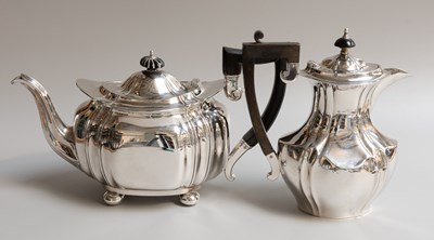 Lot 197 - An Edward VII Silver Teapot, by Cooper...