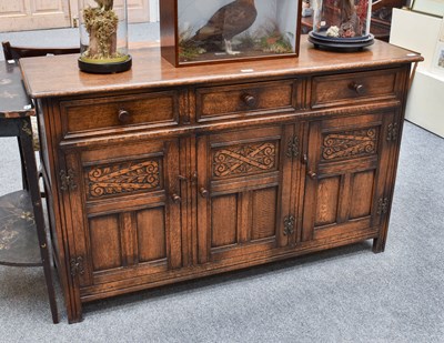 Lot 1133 - A 20th Century Titchmarsh & Goodwin Style Oak...