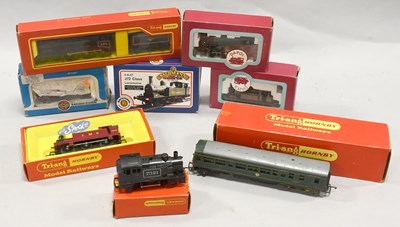 Lot 3282 - Triang Hornby OO Gauge Locomotives