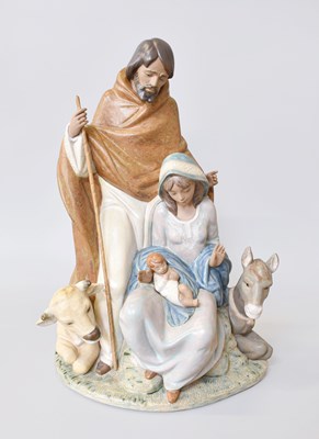 Lot 315 - A Lladro Nativity Figure Group "The Joyful...