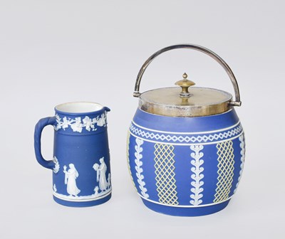 Lot 306 - A Wedgwood Tri-Colour Jasper Biscuit Barrel,...