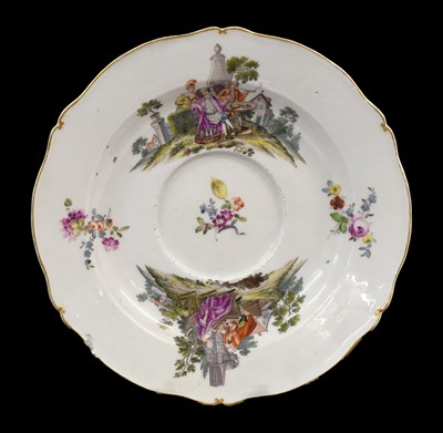 Lot 202 - A Meissen Porcelain Ecuelle Stand, circa 1750,...