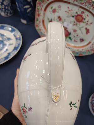 Lot 33 - A Chinese Porcelain Barrel-Shaped Mug,...