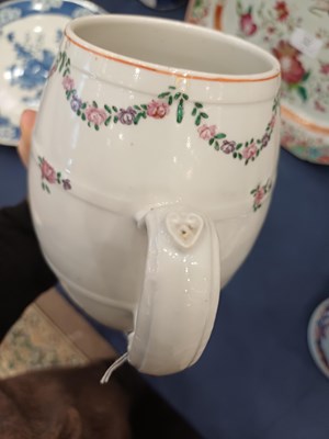 Lot 33 - A Chinese Porcelain Barrel-Shaped Mug,...