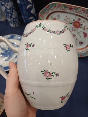 Lot 33 - A Chinese Porcelain Barrel-Shaped Mug,...