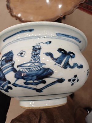 Lot 2 - A Chinese Porcelain Censer, Kangxi, of ovoid...