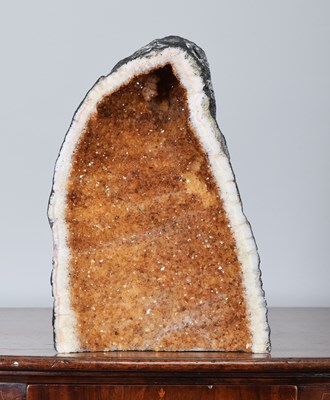 Lot Minerals/Fossils: A Large Citrine Cluster...