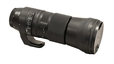 Lot 244 - Sigma f5-6.3 150-600mm DG Lens