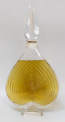 Lot 1089 - 'Chamade' by Guerlain Giant Dummy Factice,...