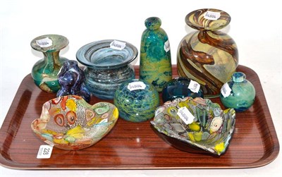 Lot 228 - Mixed art glass (10)