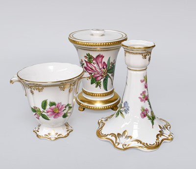 Lot 118 - Three Pieces of Spode Porcelain in the...