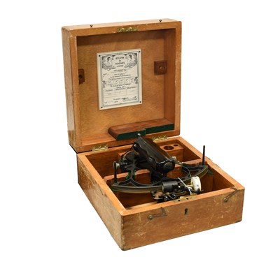 Lot 113 - Kelvin & Hughes Sextant