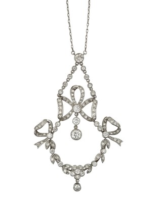 Lot 2076 - An Early 20th Century Diamond Necklace the...
