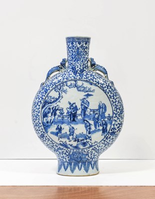 Lot 18 - A Chinese Porcelain Moon Flask, 19th century,...