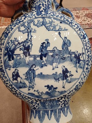 Lot 18 - A Chinese Porcelain Moon Flask, 19th century,...