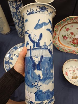 Lot 19 - A Chinese Porcelain Sleeve Vase, Kangxi reign...