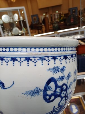 Lot 21 - A Chinese Porcelain Jardiniere, Kangxi reign...