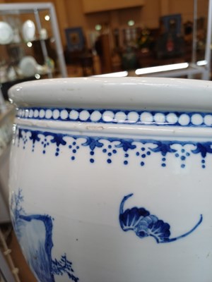 Lot 21 - A Chinese Porcelain Jardiniere, Kangxi reign...