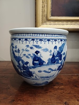 Lot 21 - A Chinese Porcelain Jardiniere, Kangxi reign...