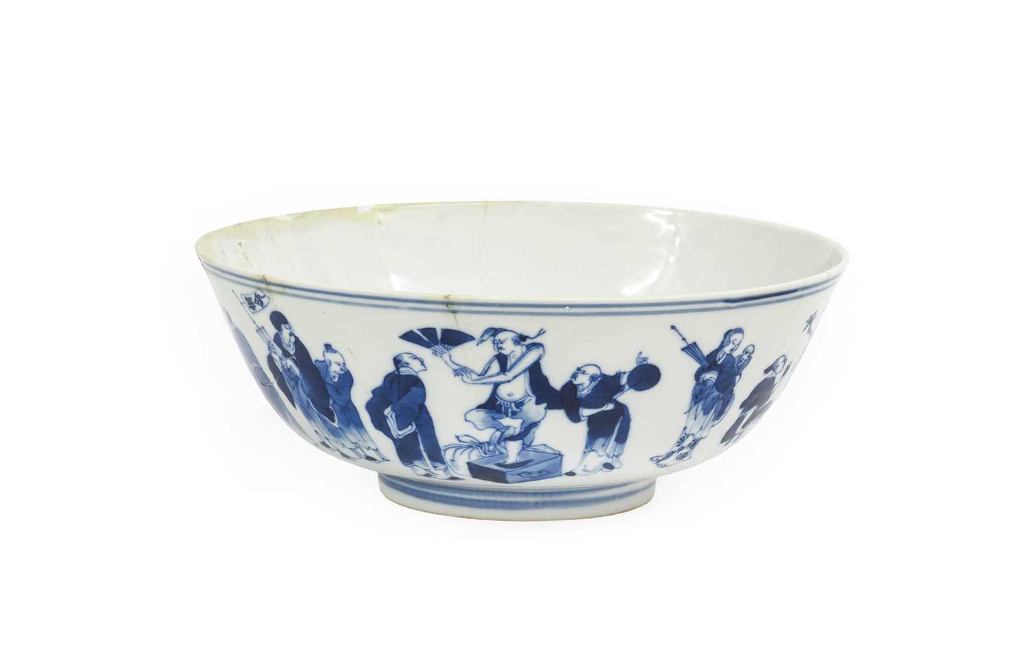 Lot 6 - A Chinese Porcelain Bowl, Qing Dynasty,...